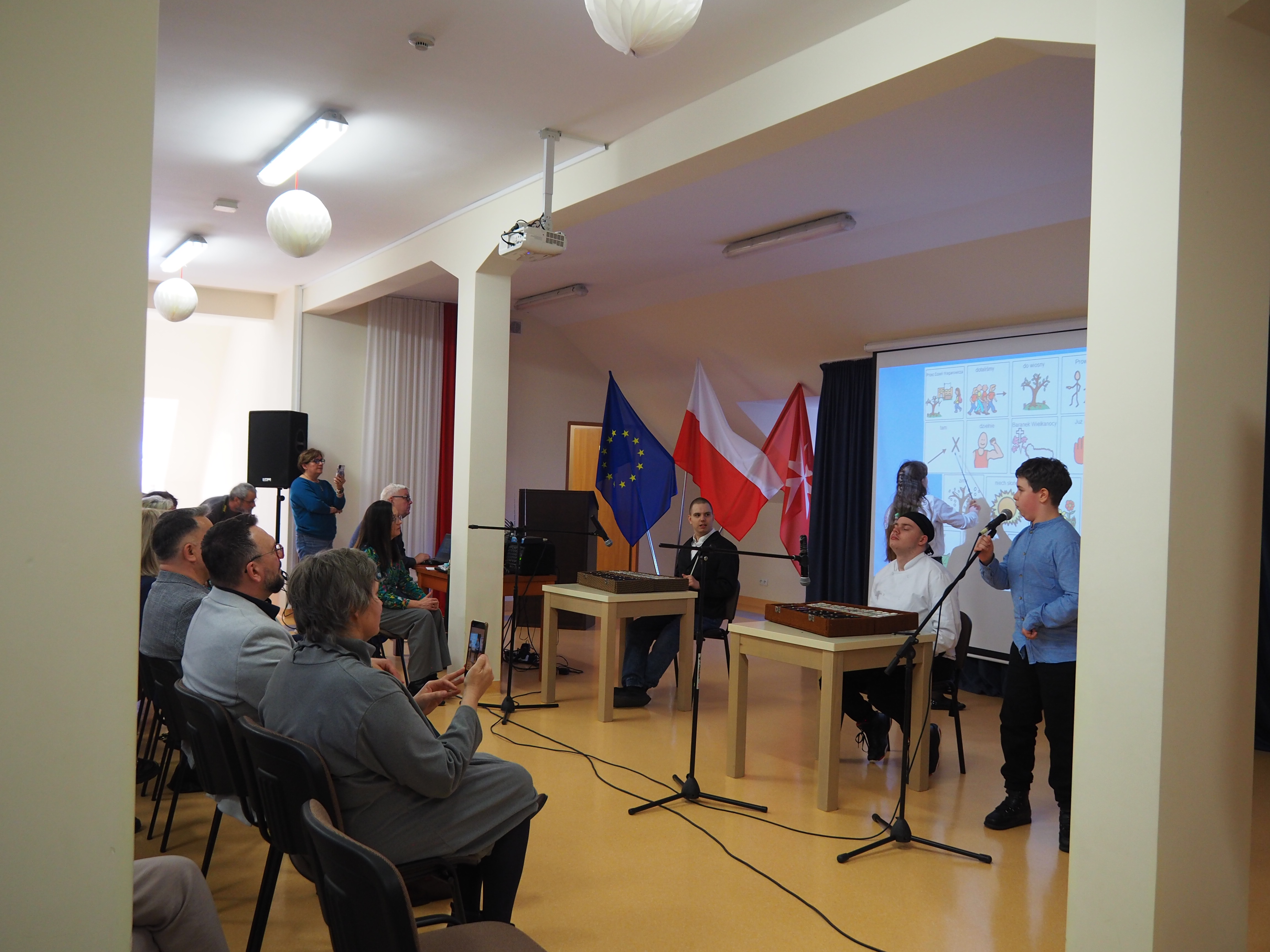 Konferencja w Specjalnym Ośrodku Szkolno- Wychowawczym im. Kawalerów Maltańskich w Bartoszycach- ,,Autyzm moimi oczami’’
