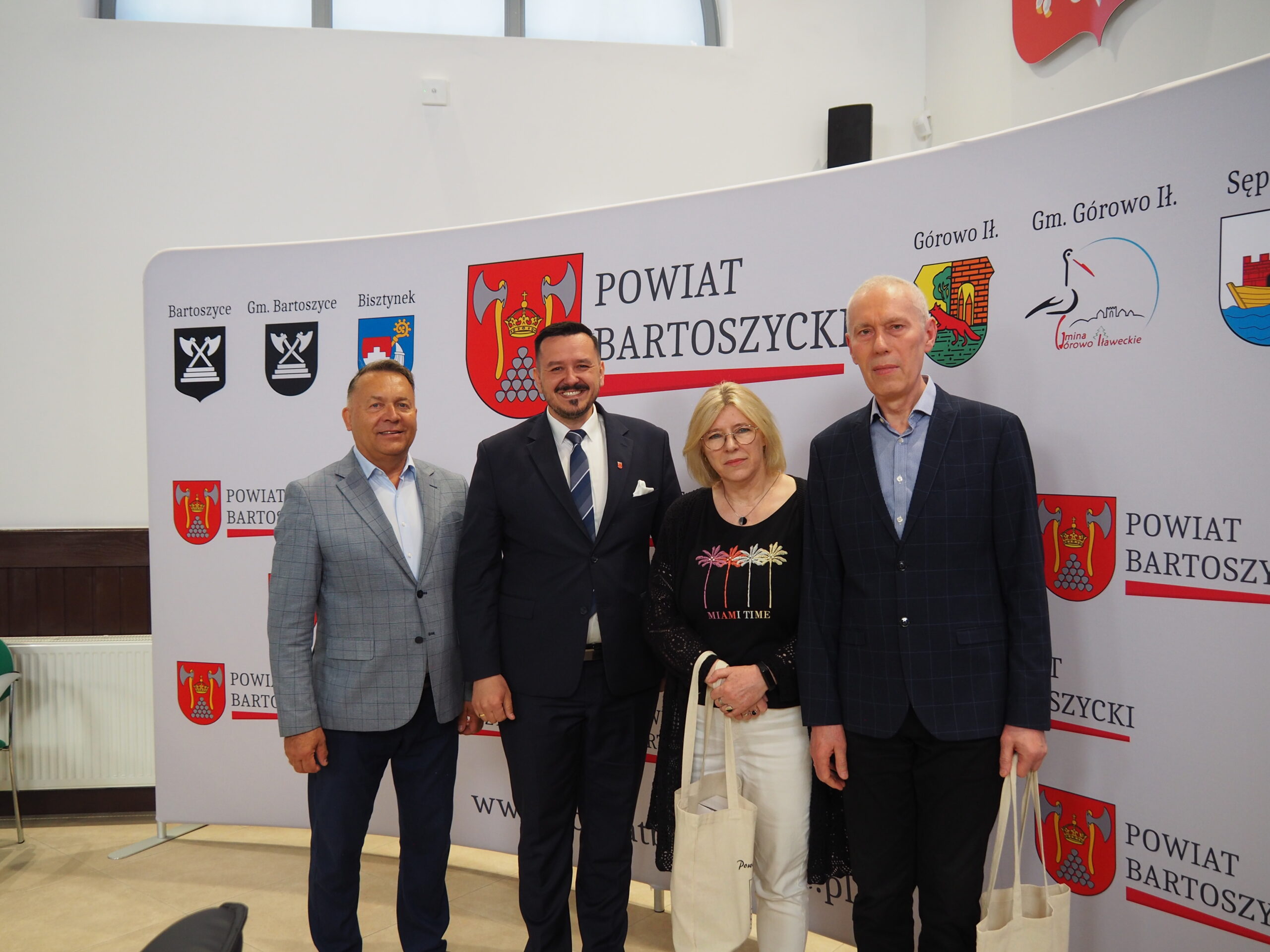 Powiat Bartoszycki Liderem w Edukacji Młodzieży!
