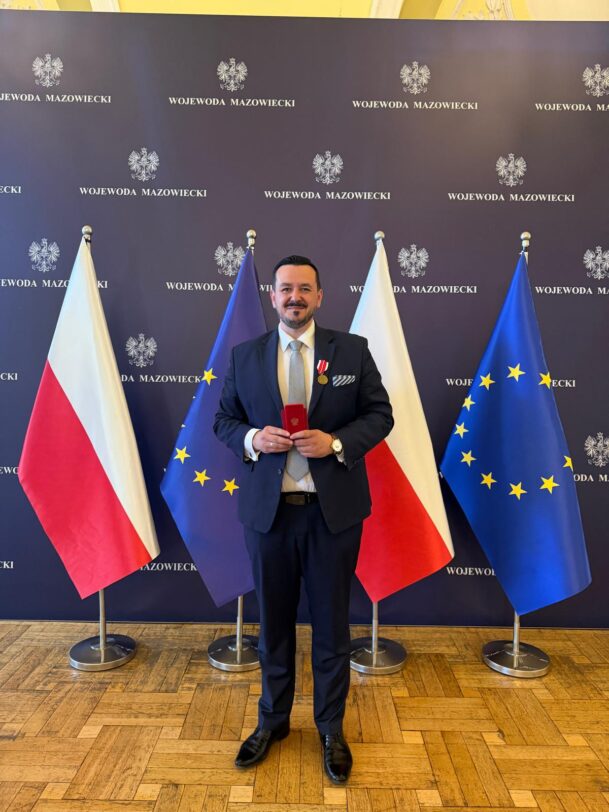 Wicestarosta dr Paweł Wójcik odznaczony Medalem Komisji Edukacji Narodowej