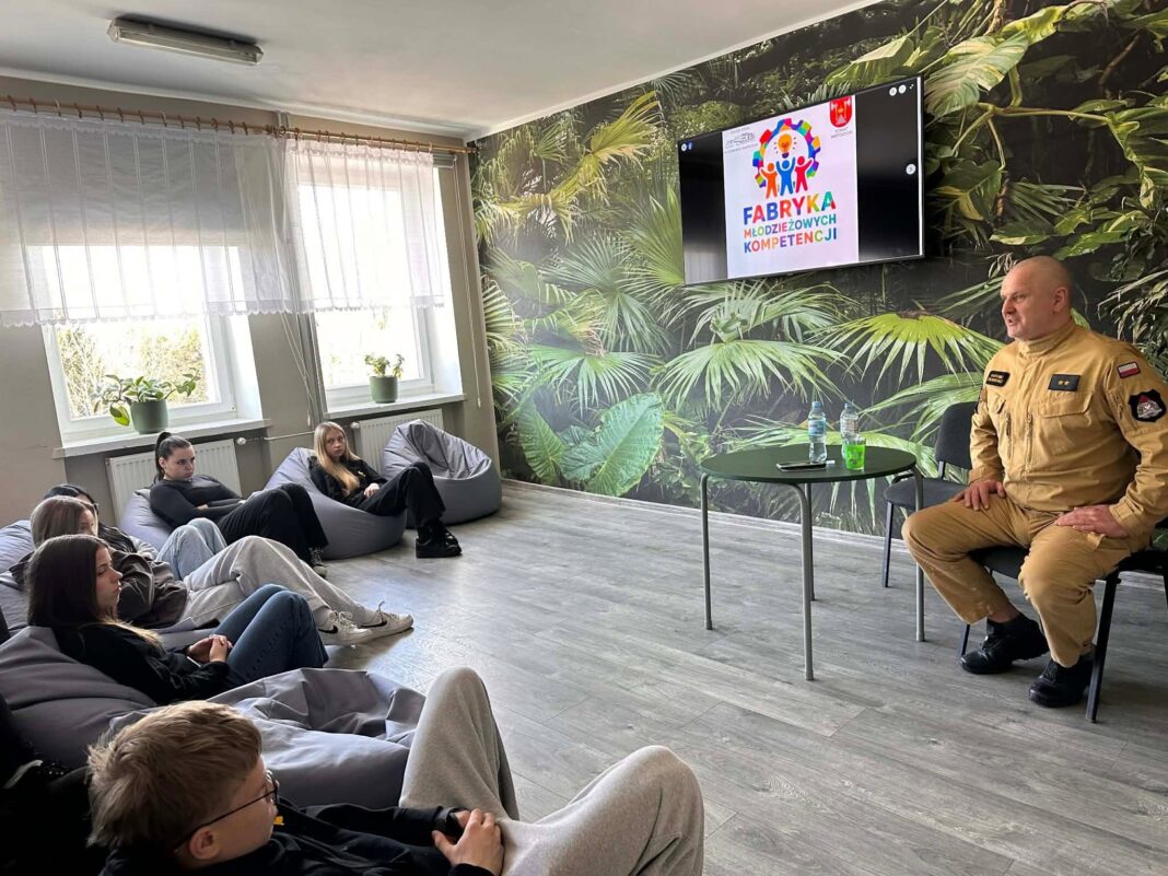 Bohaterowie są wśród nas.  Wyjątkowe spotkanie z Bartkiem Chilmanowiczem w Fabryce